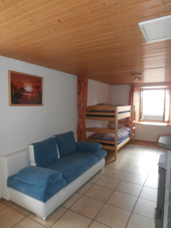 B&B La Ferme De Pouillerel La Chaux De Fonds Bilik gambar