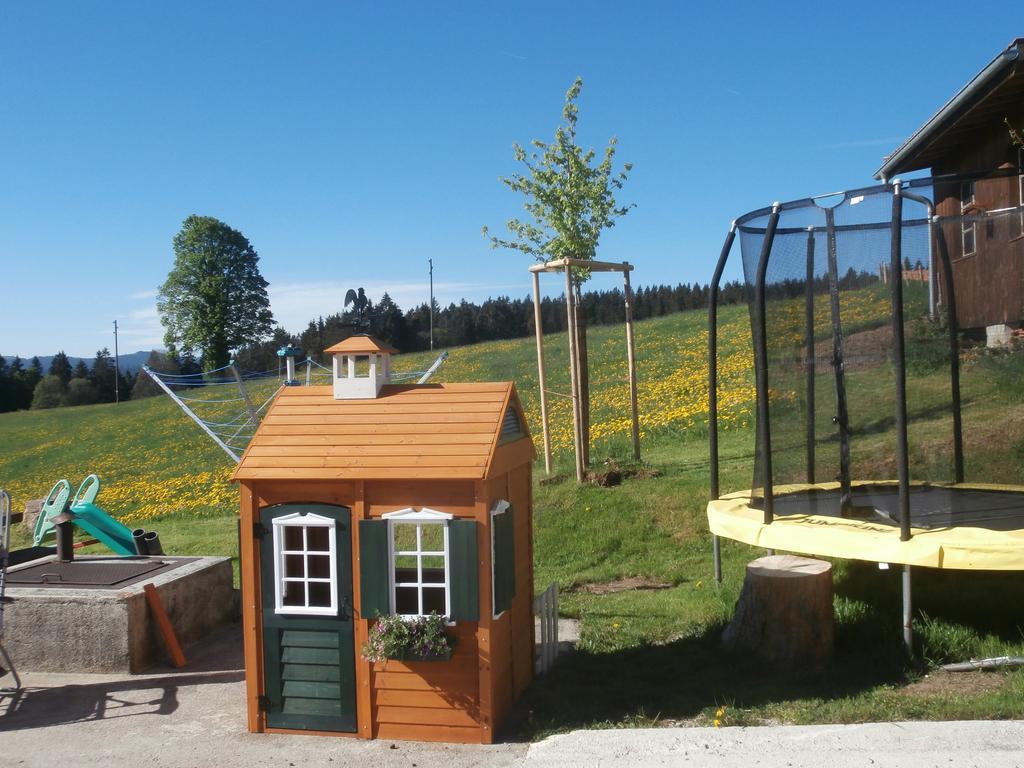 B&B La Ferme De Pouillerel La Chaux De Fonds Luaran gambar